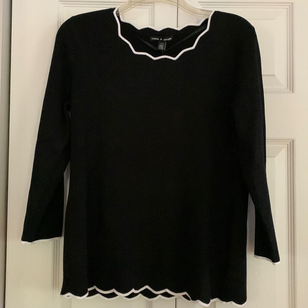 NWT black 3/4 sleeve sweater with white trim